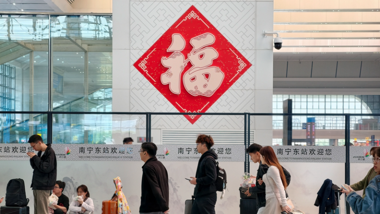 中国首相、春節ラッシュへ交通・観光サービス強化を指示