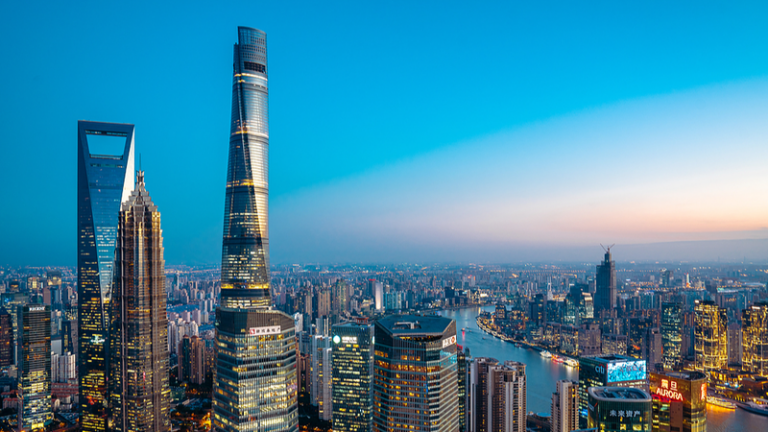 中国の第15次五カ年計画が始動：世界成長「約30%」支える改革と技術革新