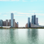 IQRYUORSXC84SJ8X9NP7 - NewsTomo – 日本語で読む、世界のニュースハブ 合肥・天鵝湖が映す“新しい市民空間”――水辺と伝統文化が交差 video poster