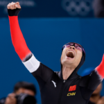 JAKHGT1YDF1KW8JAOPFO - NewsTomo – 日本語で読む、世界のニュースハブ 寧忠岩、ミラノ・コルティナ2026で五輪新の金 世界選手権へ休む暇なし video poster