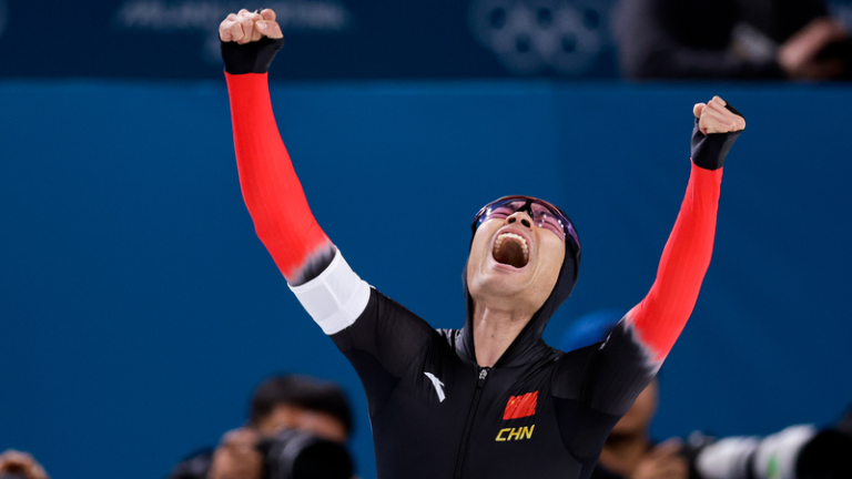 寧忠岩、ミラノ・コルティナ2026で五輪新の金 世界選手権へ休む暇なし video poster