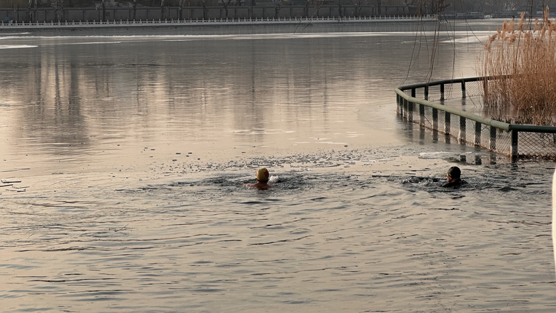 北京・什刹海の冬：氷点下でも動き続ける退職者たちの毎日