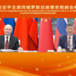 習近平主席がプーチン大統領とオンライン会談、関係発展へ「新たな青写真」 video poster