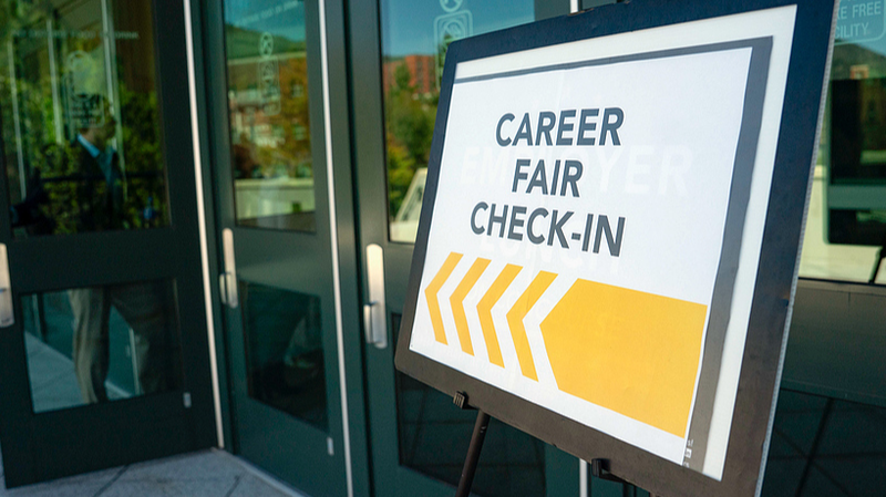 米雇用統計は上振れでも安心できず？大幅下方修正が映す「脆さ」