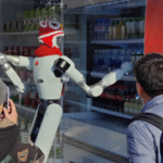 春節ガラでヒューマノイドが進化　中国本土ロボ技術は舞台から現場へ