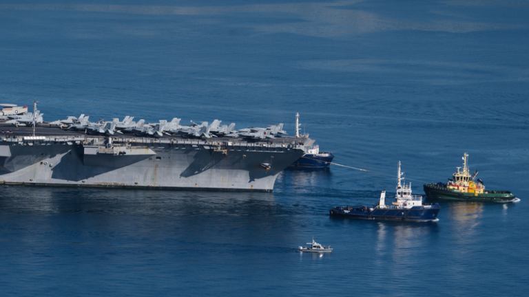 米空母ジェラルド・R・フォードがクレタ島を出港、中東へ向かう—米・イラン協議と同日