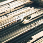 MSH1Q7YU3E2T1KMKTVSW - NewsTomo – 日本語で読む、世界のニュースハブ 武漢の高速鉄道基地、春節Uターン支える 258編成を夜通し整備 video poster