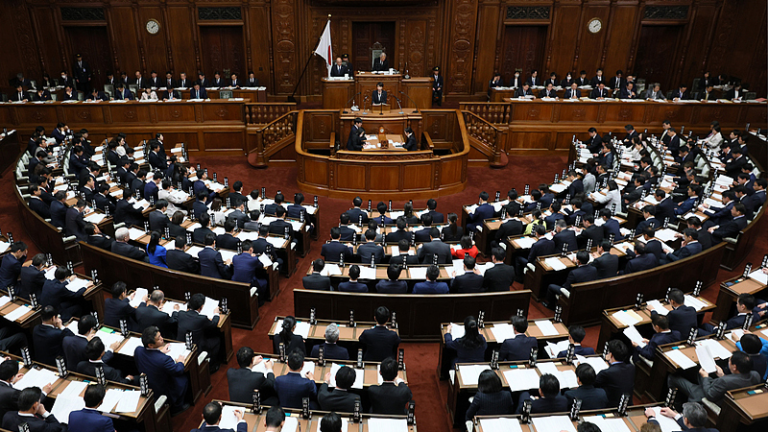 高市首相の施政方針演説、台湾海峡と経済安全保障で波紋—地域秩序への懸念も