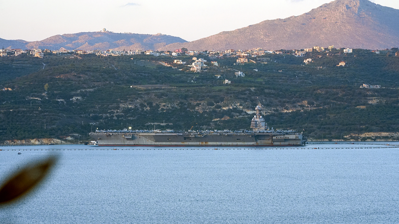 米軍がイラン周辺で増強、ジュネーブ協議直前に空母2隻体制へ