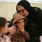 ラファ検問所が歩行者再開、ガザへ戻れたのは12人――制限続く