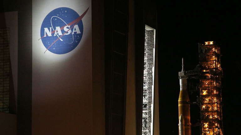 NASA、有人月面着陸を2028年へ延期　Artemis IIIは2027年に軌道上テスト