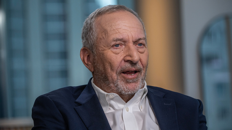 ラリー・サマーズ氏、エプスタイン氏との関係めぐりハーバード教授職を年度末で退任へ