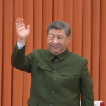 習近平氏、春節を前に全国の軍人へ祝意「任務に当たる隊員に敬意」 video poster