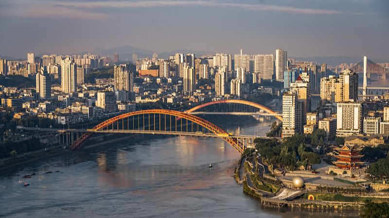 四川省・宜賓とは？金沙江と岷江が出会い「長江第一城」と呼ばれる理由 video poster