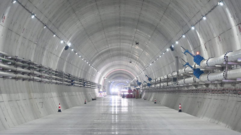 中国本土の「深海宇宙ステーション」TBM、海底トンネルで75m加圧作業に成功