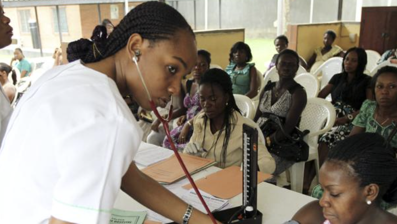 ナイジェリアで医療過誤への不安拡大：病院の安全は守られるのか video poster