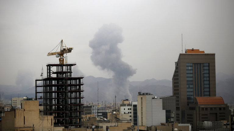 中東緊張続く：イラン新最高指導者モジュタバ氏、初声明で「対応継続」 video poster