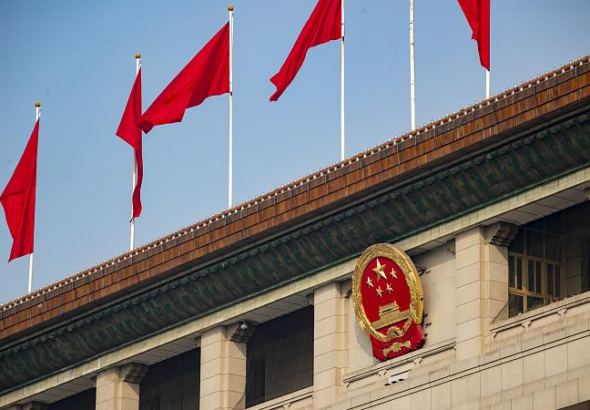 中国全人代で最高人民検察院トップが活動報告、司法運営の方向性に注目