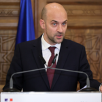 フランス、中央アフリカ共和国と国交修復　外相がバンギ訪問で表明