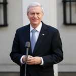 習近平国家主席の特使・倪虹氏、チリ新大統領就任式へ（3月11日）