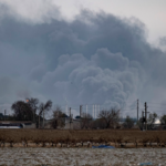 中東で攻撃と報復が連鎖、王毅外相「最優先は早期停戦」 video poster