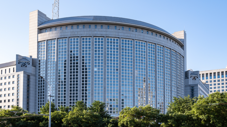 中国、イラン情勢で即時停戦を呼びかけ　王毅外相が電話外交も