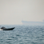 5DDJLIOXTOLVS04EWNK2 - NewsTomo – 日本語で読む、世界のニュースハブ ホルムズ海峡の緊迫で原油急騰、輸送・産業の電化が「主権の保険」に