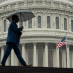 米上院、トランプ氏の対イラン軍事権限を制限する決議案を否決