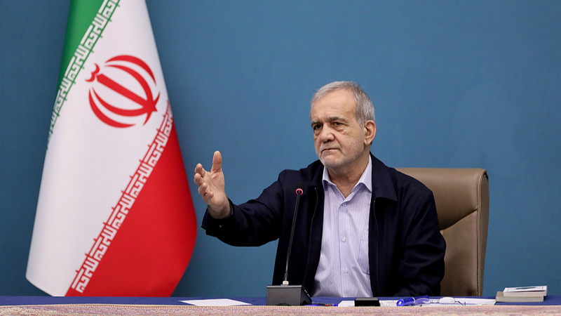 イラン大統領「近隣国への攻撃は原則停止」 ただし攻撃受ければ対応も