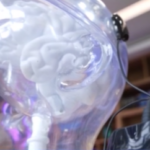 中国、世界初の侵襲型BCI医療機器を承認　脳信号で“つかむ”動作を補助