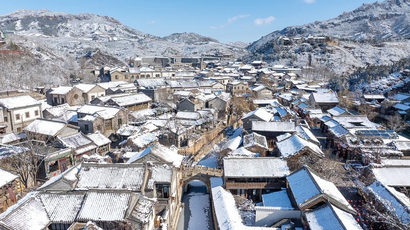 北京・司馬台長城の麓「古北水鎮」：2026年全国両会が示す文化観光の新路線 video poster