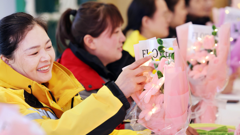 習近平主席、国際女性デー（3月8日）を前に女性へ祝意