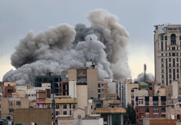 米・イスラエルの対イラン攻撃5日目、各国が非難と対話呼びかけ