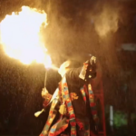 海南の黎族「火の舞」—飛び散る火花を跳ぶ古代の火の儀礼 video poster