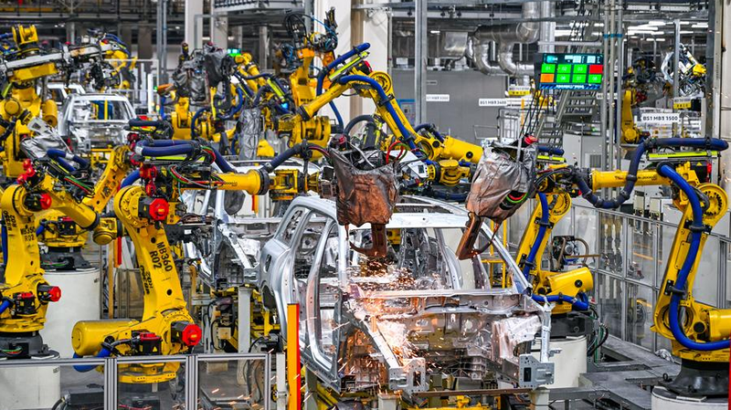 2026年「両会」開幕、成長目標4.5〜5%が映す中国本土の成長モデル転換