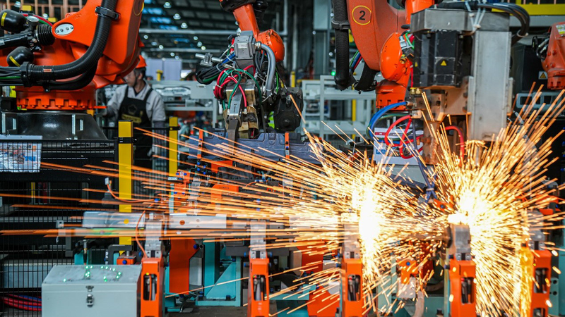 中国本土のNEV生産ラインが変える製造現場：ロボット×データで進む高度化