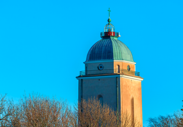 フィンランド、核兵器の法的禁⽌解除へ　NATO整合か「北欧の伝統」かで論争