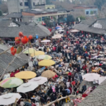 中国本土の小さな町が変わる：帰郷起業家と民間支援が生む新しい商機