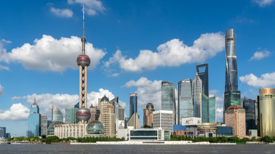 中国本土の全人代、第14期第4回会議で「経済」記者会見を開催