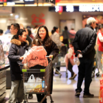 中国本土、2026年も国内需要拡大へ　全人代会見で消費押し上げ策