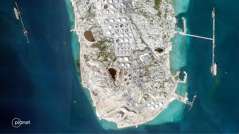 米軍がイラン・ハルグ島の軍事目標を空爆　トランプ氏「完全に壊滅」