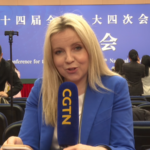 王毅外相会見に海外記者が注目：中国外交が示した「安定」のメッセージ video poster