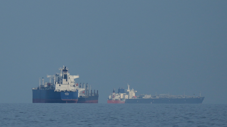 ホルムズ海峡めぐり護衛要請も未発動　米業界の依頼を米海軍は否定続く