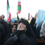 イラン最高指導者ハメネイ師死亡後、ホルムズ海峡閉鎖で緊張高まる—現地記者