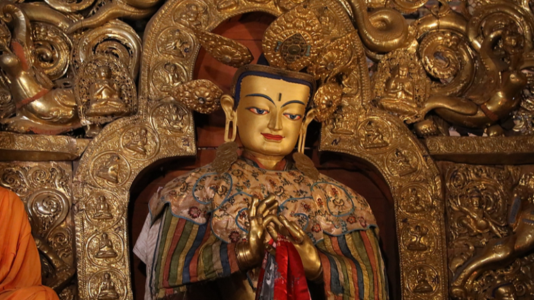 西蔵・サキャ寺院の宝物をデジタル保存へ　全国政協委員が加速提案