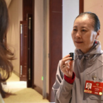 上海バレエ芸術監督・辛麗麗氏「芸術は公共へ」両会で語った美育と公益 video poster