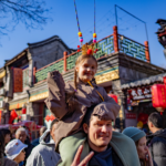 中国首相、2025年の文化産業拡大を報告　観光とスポーツが追い風