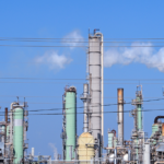 イラン情勢の波紋で原油・ガス急騰、世界株安—ホルムズ海峡とLNGが焦点