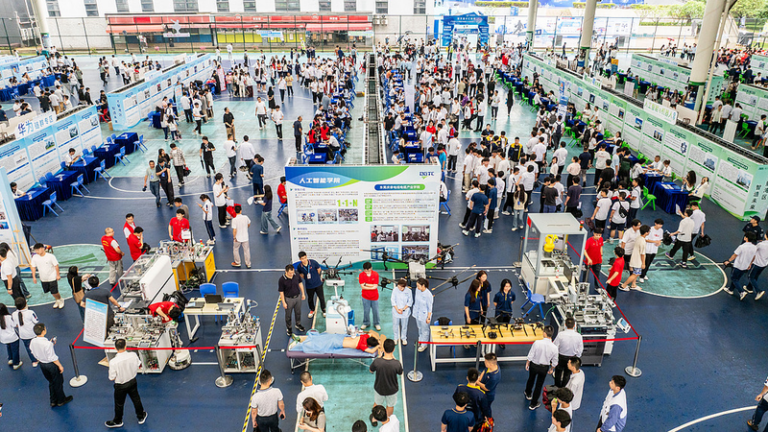 中国の「高品質な発展」加速、アフリカに広がる商機—2026年両会後の焦点