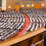 両会2026の政府活動報告：2025年の中国経済は「強い回復力」